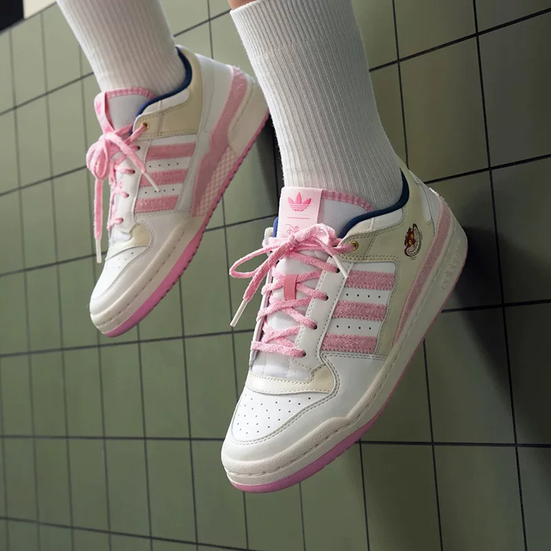 Adidas Clover x Disney Kollabo – Outdoor Lighting Hong Kong Bewertung und Preis